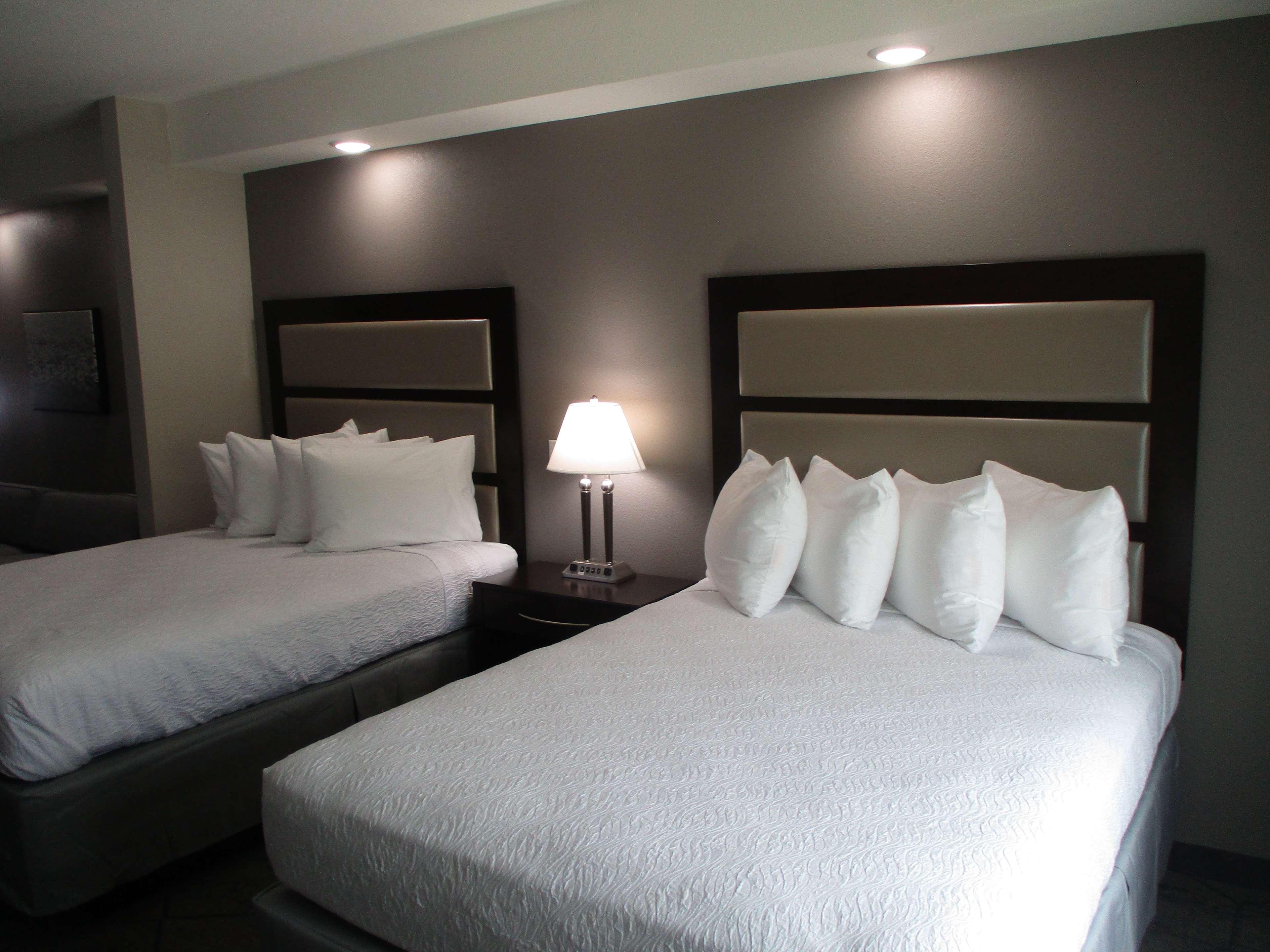 Best Western Plus Mcpherson Zewnętrze zdjęcie